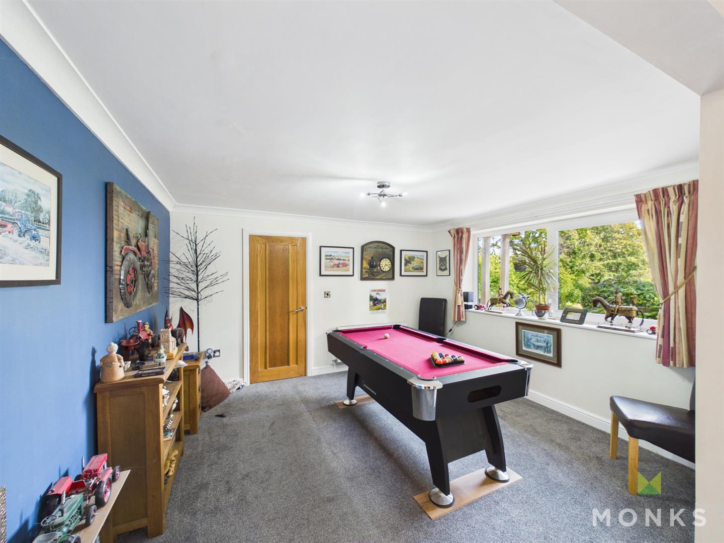 Everglades Brynhafod Lane, Oswestry, SY11 1SH For Sale